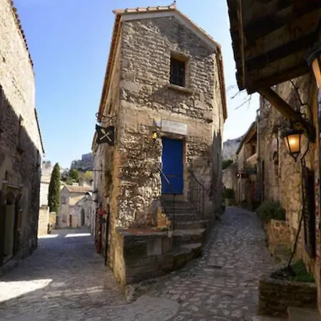 Les Baux-beaux